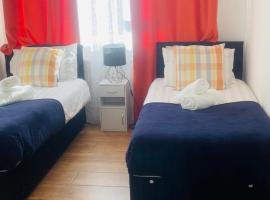 Cozy plaza lodge, Hotel in Rochester