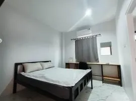 บ้านพักธามไทน์