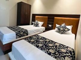 Hotel Lotus Inn, hotel en Katni