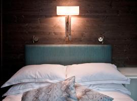 Morosani Fiftyone - the room only Hotel, hotel em Davos