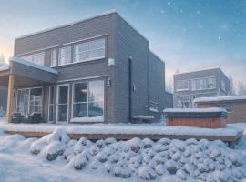 Exclusive Funkis Cabin, Lake View, Rooftop Terrace, Jacuzzi, Sauna, Close to Golf and Alpine