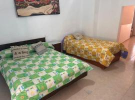 La Casa los Trancos, a 15 minutos de Cazorla, hotel in Peal de Becerro