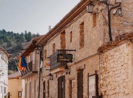 La Ontina Alojamientos Rurales, hotel a Abejuela