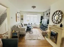 Peaceful, close to centre, Home