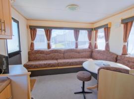 The 'Croyde' Caravan, hotel in Bideford