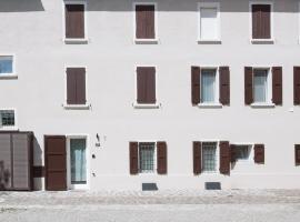 Locanda Madonna di sotto，薩索羅的飯店