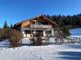Chalet Fluh, hotel in Schindelberg