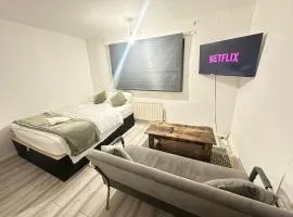 Spacious Double Room By Town Centre