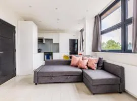 Stylish 1BR apartment in West London