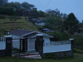 December Holiday inn 1 Bedroom House with 2 tent houses