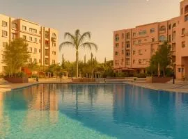 Bloom Hivernage - 2 Chambres - 2 Piscines - L'été Indien en Novembre 28 degrés - Cosy et Confort -Petit déjeuner et Services de chambres inclus - Terrasse végétalisée