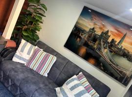 Luxury 1 Bedroom Back House In Lakeside, hotel in West Thurrock