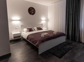 DREAM HOTEL Sambir, מלון בסמביר