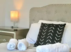 Cozy modern Bellerose