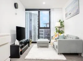 Southbank Apt with Pool and Sauna