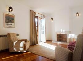 Casa Vitral - Stained Glass House，位于米兰达·杜·杜罗的酒店