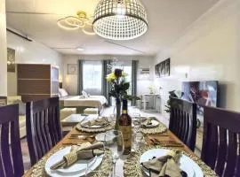 Cozy Studio with Balcony in Palawan Smart Lock, Near Airport, Netflix, Free Wifi