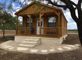Freedom River Cabin, hotel in Utopia