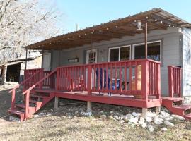 Kay's River Escape, hotel in Utopia