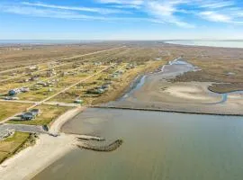 Prime Beachfront Large Deck Family Fun