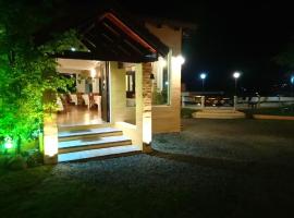 Solar de Piedra, hotel v destinaci Tanti