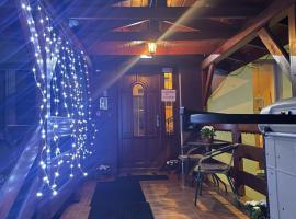 Dom nad Wisłą - pobyty rodzinne, grupowe, terapie, guest house in Wisła