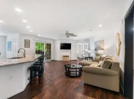 Lake Hideaway - Waterfront Condo with Resort Perks