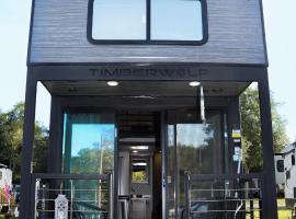 Bells Marina & Fishing Resort - Santee Lake Marion by I95 - Family Adventure, Pets on Request!、Eutawvilleのグランピング施設