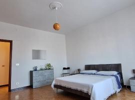 Luminoso appartamento nel cuore del Salento, hotel a Campi Salentina