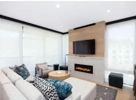 Luxury - Ski In&Out 2bd 2ba 64