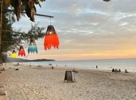Lanta Palm Beach Resort , Beach Bungalow - Koh Lanta