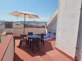 Terraza en Avenida Principal y junto a la Playa - by Aloha Palma