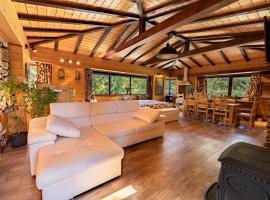 Abies Alba, ξενοδοχείο σε Yarema residence zone