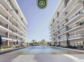 3BR Condo Right Next to the Beach - Pool - Palapa