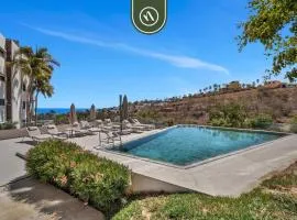 Oceanview 3 BR Condo - Pool - View of the Desert