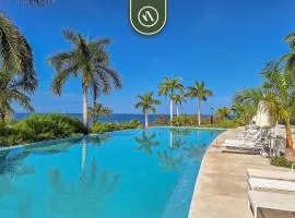 New 3BR Condo - Oceanview Terrace - Private Beach