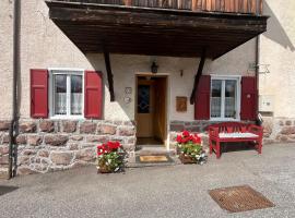 Casa Gabry by Sunhome Fiemme, hotel i Varena