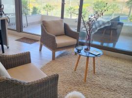 Acogedor y moderno apartamento cerca de Dunas y playa en Con Con: Concón'da bir otel