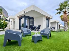 Charm comfort and a swimming pool in the Polop sunshine, hotel en Polop de la Marina