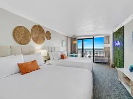 Surf Pavilion by StayMareni - Neon 2 Queen Beds Suite