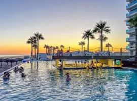 Waterfront Getaway 2 Bedroom Condo W704