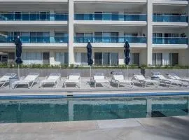 Gorgeous 2 bedroom condo Encantame Towers Velero 904
