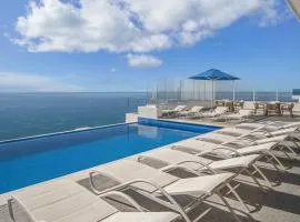 Modern Luxury, Beachfront, Ocean Views C1803 Encantame