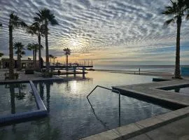 Luxury modern condo at Encantame Towers W1405