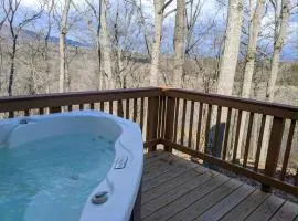 Eaglet Cabin near the Shenandoah River