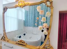 Capurso Suite -jacuzzi and garden