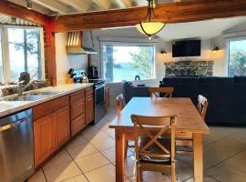 Beachfront Cabin! Private! Ocean Views! Firepit! Shelley Family Cabin