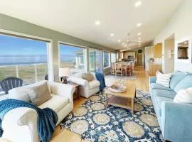 Beautiful Ocean Front Home! Sweeping Ocean Views! Pacific Sands
