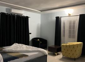 M3 Suites, ξενοδοχείο με πάρκινγκ σε Mama