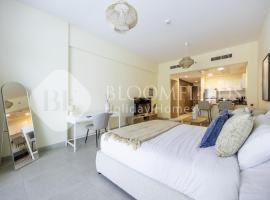 Bloomfileds Cozy Stu in Park View, hotel in Mushayrib